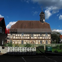 Die Dorfkirche zu Dietzhausen während der Sanierungsarbeiten. <i>Bild 61004 Denner</i><br><a href=/confor2/?bld=61004&pst=60833&aid=86>Download (Anfrage)</a>  /  <a href=/?page_id=60833#jig2>zur Galerie</a>