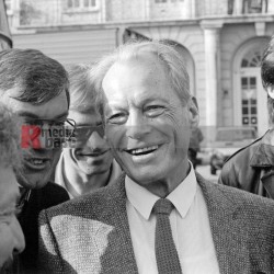 Willy Brandt <i>Bild 70738 jovofoto</i><br><a href=/confor2/?bld=70738&pst=70710&aid=23>Download (Anfrage)</a>  /  <a href=/?page_id=70710#jig2>zur Galerie</a>