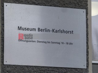 Das Gedenken an die Befreiung durch die Rote Armee muß unteilba | Rudi Denner/R-mediabase | <a href=/confor2/?bld=63105&t=d&pst=63103&aid=86&dc=0045&i1=Rudi%20Denner/R-mediabase><strong>Download Bild 63105...</strong></a> |