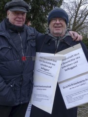Das Gedenken an die Befreiung durch die Rote Armee muß unteilba | Rudi Denner/R-mediabase | <a href=/confor2/?bld=63126&t=d&pst=63103&aid=86&dc=0100&i1=Rudi%20Denner/R-mediabase><strong>Download Bild 63126...</strong></a> |