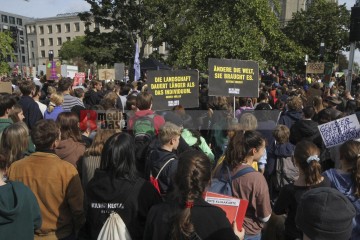 © Rudi Denner/R-mediabase | <a href=/confor2/?bld=69358&t=d&pst=&aid=86&dc=1246&i1=><strong>Anfrage</strong></a>