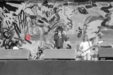 11.9.1982: künstler für den frieden, ruhrstadion bochum | jovofoto | <a href=/confor2/?bld=70171&t=d&pst=70151&aid=23&dc=0111&i1=jovofoto><strong>Download Bild 70171...</strong></a> |