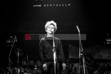 21.11.1981: krefelder forum, künstler für den frieden , dortmu | jovofoto | <a href=/confor2/?bld=70140&t=d&pst=70115&aid=23&dc=2323&i1=jovofoto><strong>Download Bild 70140...</strong></a> |