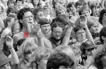 Künstler für den Frieden, Bochum, 11. September 1982 | jovofoto | <a href=/confor2/?bld=70176&t=d&pst=70151&aid=23&dc=0111&i1=jovofoto><strong>Download Bild 70176...</strong></a> |