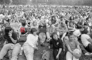 Künstler für den Frieden, Bochum, 11. September 1982 | jovofoto | <a href=/confor2/?bld=70179&t=d&pst=70151&aid=23&dc=0111&i1=jovofoto><strong>Download Bild 70179...</strong></a> |