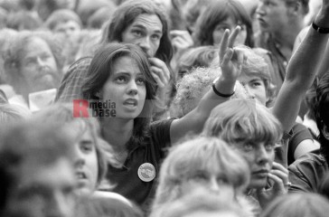 Künstler für den Frieden, Bochum, 11. September 1982 | jovofoto | <a href=/confor2/?bld=70189&t=d&pst=70151&aid=23&dc=0111&i1=jovofoto><strong>Download Bild 70189...</strong></a> |