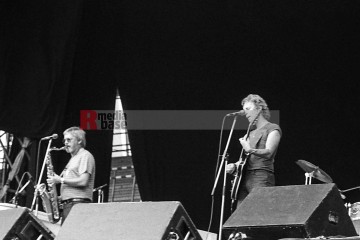 11.9.1982: künstler für den frieden, ruhrstadion bochum | jovofoto | <a href=/confor2/?bld=70197&t=d&pst=70151&aid=23&dc=0112&i1=jovofoto><strong>Download Bild 70197...</strong></a> |