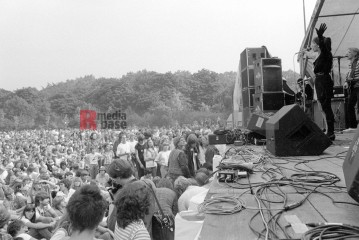 Künstler für den Frieden, Bochum, 11. September 1982 | jovofoto | <a href=/confor2/?bld=70218&t=d&pst=70151&aid=23&dc=0112&i1=jovofoto><strong>Download Bild 70218...</strong></a> |