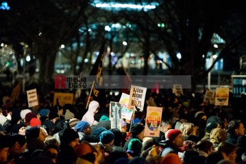 Große Kundgebung: Auf die Straße! gegen die nazistischen Deportationspläne von AfD & Co. | Christian Schneider | <a href=/confor2/?bld=78522&t=d&pst=78488&aid=615&dc=1118&i1=Christian%20Schneider><strong>Download Bild 78522...</strong></a> |