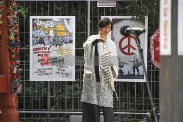Gedenkveranstaltung zum 80igsten Jahrestag von Hiroshima und Nag | Rudi Denner/R-mediabase | <a href=/confor2/?bld=95163&t=d&pst=95153&aid=86&dc=2119&i1=Rudi%20Denner/R-mediabase><strong>Download Bild 95163...</strong></a> |