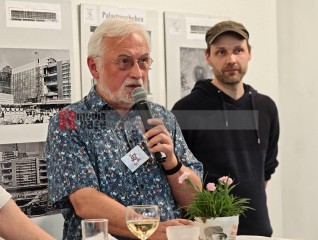 Ausstellung zum 50. Jahrestag der Palasteröffnung Palast der Republik | sabineschefferberlin | <a href=/confor2/?bld=100255&t=d&pst=&aid=802&dc=1714&i1=sabineschefferberlin><strong>Download Bild 100255...</strong></a> |