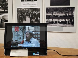 Ausstellung zum 50. Jahrestag der Palasteröffnung Palast der Republik | sabineschefferberlin | <a href=/confor2/?bld=100266&t=d&pst=&aid=802&dc=1716&i1=sabineschefferberlin><strong>Download Bild 100266...</strong></a> |