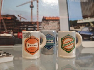 Ausstellung zum 50. Jahrestag der Palasteröffnung Palast der Republik | sabineschefferberlin | <a href=/confor2/?bld=100232&t=d&pst=&aid=802&dc=1707&i1=sabineschefferberlin><strong>Download Bild 100232...</strong></a> |