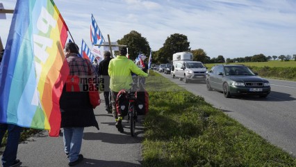 Bildrechte jochen vogler/r-mediabase.eu # Friedensdemo am 3.10.2022 in Uedem