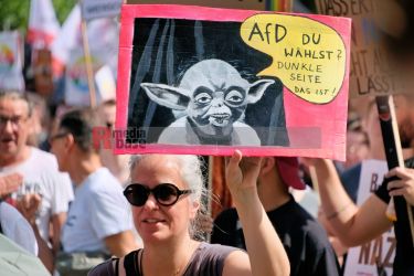 Protest gegen den AfD Parteitag in Essen <i>Bild Bitzel/R-mediabase</i> <br><a href=/confor2/?bld=82771&pst=82745&aid=70&dc=1001&i1=Bitzel/R-mediabase><strong>Downloadanfrage</strong></a>  