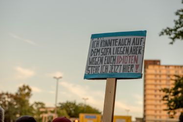Laut - Bunt - Entschlossen! Protest gegen den Bundesparteitag der AfD in Essen <i>Bild Christian Schneider/R-mediabase</i> <br><a href=/confor2/?bld=82905&pst=82663&aid=615&dc=2126&i1=Christian%20Schneider/R-mediabase><strong>Downloadanfrage</strong></a>  