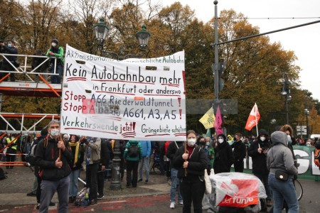 Klimaprotest in Berlin nach der Bundestagswahl <i>Bild 59886 fotopaula</i><br><a href=/email-download/?bld=59886><strong>DirektDownload</strong></a>
