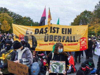 Klimaprotest in Berlin nach der Bundestagswahl <i>Bild 59875 Denner</i><br><a href=/email-download/?bld=59875><strong>DirektDownload</strong></a>
