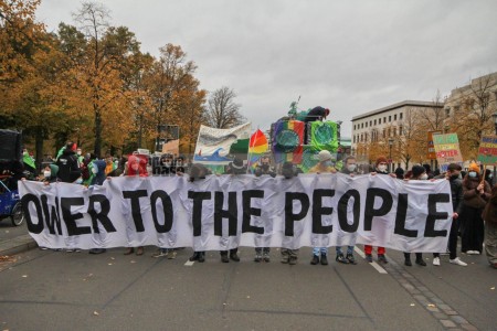 Klimaprotest in Berlin nach der Bundestagswahl <i>Bild 59870 Denner</i><br><a href=/email-download/?bld=59870><strong>DirektDownload</strong></a>