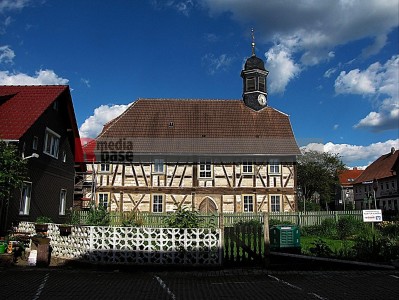 Die Dorfkirche zu Dietzhausen während der Sanierungsarbeiten. <i>Bild 61004 Denner</i><br><a href=/email-download/?bld=61004><strong>DirektDownload</strong></a>