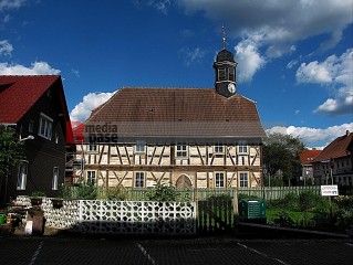 Die Dorfkirche zu Dietzhausen während der Sanierungsarbeiten. | Rudi Denner/R-mediabase / R-mediabase | <a href=/confor2/?bld=61004&t=d&pst=60833&aid=86&dc=1113&i1=Rudi%20Denner/R-mediabase%20/%20R-mediabase><strong>Download Bild 61004...</strong></a> |