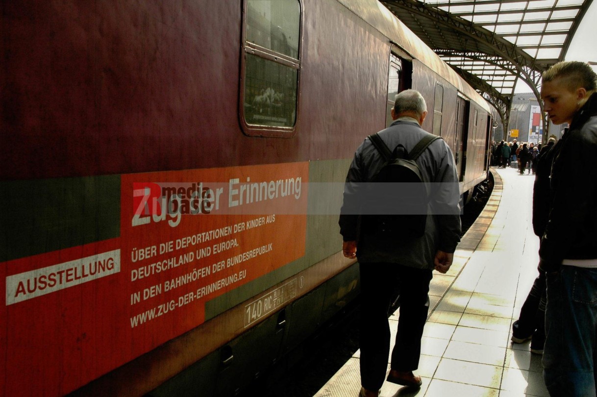 Deutschen Reichsbahn <i>Bild  60580 Hans-Dieter Hey</i> / <a href=/confor2/?bld=60580&pst=60385&aid=14>Anfrage <strong>Download</strong></a> / 