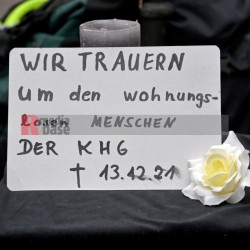 Demo gegen Obdachlosigkeit vor dem Gürzenich in Köln. <i>Bild 61517 Bronisz</i><br><a href=/confor2/?bld=61517&pst=61512&aid=124>Download (Anfrage)</a>  /  <a href=/?page_id=61512#jig2>zur Galerie</a>