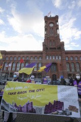 volksentscheid jetzt umsetzen - deutsche wohnen enteignen | Rudi Denner/R-mediabase / R-mediabase | <a href=/confor2/?bld=62325&t=d&pst=62313&aid=86&dc=0000&i1=Rudi%20Denner/R-mediabase%20/%20R-mediabase><strong>Download Bild 62325...</strong></a> |