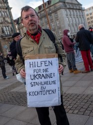 Keinen Krieg in der Ukraine <i>Bild  62021 Grueter</i> / <a href=/confor2/?bld=62021&pst=62001&aid=575><strong>Anfrage</strong> zu Bild</a> / 