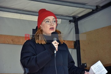 Kundgebung zum Weltfrauentag 2022 Kundgebung zum Weltfrauentag 2022 auf dem Ebertplatz in Köln. | broniszbarchive / R-mediabase | <a href=/confor2/?bld=63189&t=d&pst=63167&aid=641&dc=1719&i1=broniszbarchive%20/%20R-mediabase><strong>Download Bild 63189...</strong></a> |