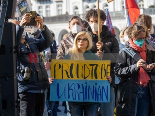 Proud to be Ukrainian | grueter/r-mediabase / R-mediabase | <a href=/confor2/?bld=63327&t=d&pst=63324&aid=575&dc=1302&i1=grueter/r-mediabase%20/%20R-mediabase><strong>Download Bild 63327...</strong></a> |