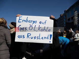 Embargo auf Gas, Öl, Kohle aus Russland | grueter/r-mediabase / R-mediabase | <a href=/confor2/?bld=63373&t=d&pst=63324&aid=575&dc=1249&i1=grueter/r-mediabase%20/%20R-mediabase><strong>Download Bild 63373...</strong></a> |