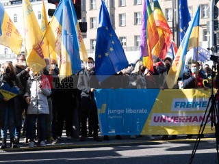 Freiheit unverhandelbar - junge liberale | grueter/r-mediabase / R-mediabase | <a href=/confor2/?bld=63377&t=d&pst=63324&aid=575&dc=1259&i1=grueter/r-mediabase%20/%20R-mediabase><strong>Download Bild 63377...</strong></a> |