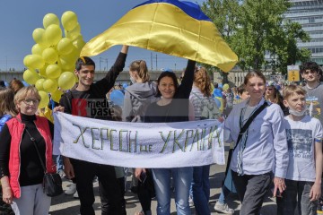 Demonstration und Veranstaltung gegen den russischen Krieg gegen die Ukraine | Hans-Dieter Hey / R-mediabase | <a href=/confor2/?bld=65621&t=d&pst=65553&aid=14&dc=1413&i1=Hans-Dieter%20Hey%20/%20R-mediabase><strong>Download Bild 65621...</strong></a> |