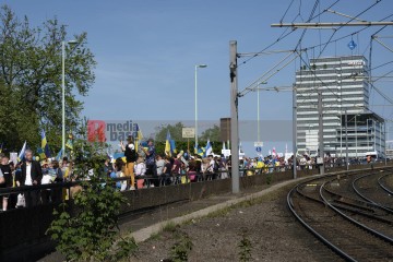 Demonstration und Veranstaltung gegen den russischen Krieg gegen die Ukraine | Hans-Dieter Hey / R-mediabase | <a href=/confor2/?bld=65639&t=d&pst=65553&aid=14&dc=1607&i1=Hans-Dieter%20Hey%20/%20R-mediabase><strong>Download Bild 65639...</strong></a> |