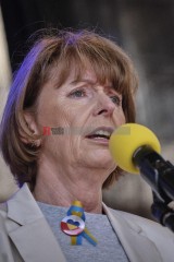 Demonstration und Veranstaltung gegen den russischen Krieg gegen die Ukraine | Hans-Dieter Hey / R-mediabase | <a href=/confor2/?bld=65654&t=d&pst=65553&aid=14&dc=1644&i1=Hans-Dieter%20Hey%20/%20R-mediabase><strong>Download Bild 65654...</strong></a> |