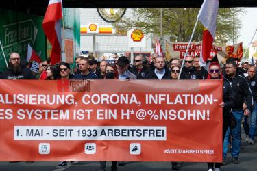 ns-demo-erster-mai-01052022-0168-dxo <i>Bild Anonymus/R-mediabase</i> <br><a href=/confor2/?bld=65393&pst=65363&aid=597&dc=1346&i1=Anonymus/R-mediabase>Anfrage Download Bild 65393</a>  <a href=/wp-admin/post.php?post=65393&action=edit> / Edit</a><br><a href=/?p=65363>Zum Beitrag 65363</a>