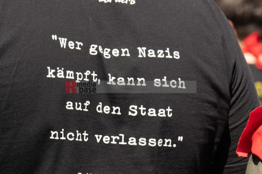 Wer gegen Nazis kämpft, kann sich auf den Staat nicht verlassen. <i>Bild Ernst Wilhelm Grüter/R-mediabase</i> <br><a href=/confor2/?bld=65693&pst=81739&aid=575&dc=1236&i1=Ernst%20Wilhelm%20Grüter/R-mediabase>Anfrage Download Bild 65693</a>  <a href=/wp-admin/post.php?post=65693&action=edit> / Edit</a><br><a href=/?p=81739>Zum Beitrag 81739</a>