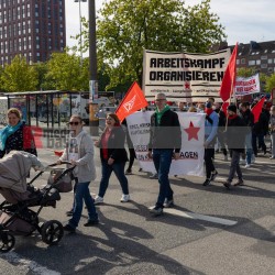 Kundgebung und Demonstration zum 1. Mai 2022 in Kiel <i>Bild 65286 uste</i><br><a href=/confor2/?bld=65286&pst=65282&aid=10>Download (Anfrage)</a>  /  <a href=/?page_id=65282#jig2>zur Galerie</a>