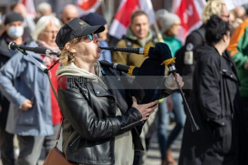 Kundgebung und Demonstration zum 1. Mai 2022 in Kiel | uste/R-mediabase / R-mediabase | <a href=/confor2/?bld=65302&t=d&pst=65282&aid=10&dc=0930&i1=uste/R-mediabase%20/%20R-mediabase><strong>Download Bild 65302...</strong></a> |