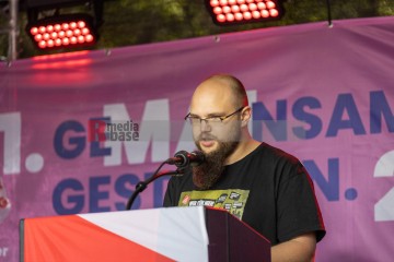 Kundgebung und Demonstration zum 1. Mai 2022 in Kiel | uste/R-mediabase / R-mediabase | <a href=/confor2/?bld=65329&t=d&pst=65282&aid=10&dc=1100&i1=uste/R-mediabase%20/%20R-mediabase><strong>Download Bild 65329...</strong></a> |