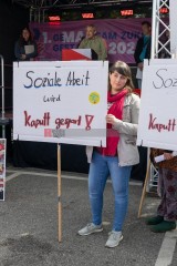 Kundgebung und Demonstration zum 1. Mai 2022 in Kiel | uste/R-mediabase / R-mediabase | <a href=/confor2/?bld=65333&t=d&pst=65282&aid=10&dc=1103&i1=uste/R-mediabase%20/%20R-mediabase><strong>Download Bild 65333...</strong></a> |