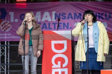 Kundgebung und Demonstration zum 1. Mai 2022 in Kiel | uste/R-mediabase / R-mediabase | <a href=/confor2/?bld=65346&t=d&pst=65282&aid=10&dc=1141&i1=uste/R-mediabase%20/%20R-mediabase><strong>Download Bild 65346...</strong></a> |