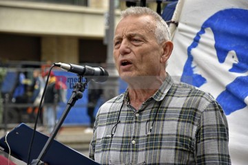Friedensdemo mit Marsch vom Rudolfplatz zum Heumarkt | broniszbarchive / R-mediabase | <a href=/confor2/?bld=66965&t=d&pst=66953&aid=641&dc=1815&i1=broniszbarchive%20/%20R-mediabase><strong>Download Bild 66965...</strong></a> |