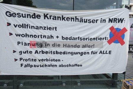 Streik aus sechs nordrhein-westfälischen Uni-Krankenhäusern in Köln <i>Bild 66870 Hans-Dieter Hey</i><br><a href=/email-download/?bld=66870><strong>DirektDownload</strong></a>