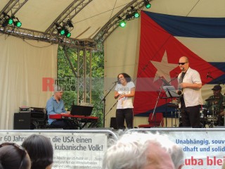 fiesta de solidaridad 2022 | Twin Aguasdelrio / R-mediabase | <a href=/confor2/?bld=67537&t=d&pst=67524&aid=603&dc=1619&i1=Twin%20Aguasdelrio%20/%20R-mediabase><strong>Download Bild 67537...</strong></a> |