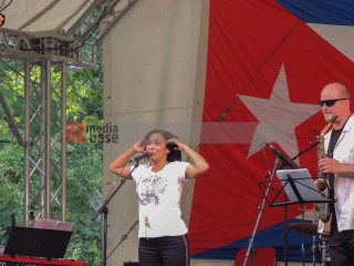 fiesta de solidaridad 2022 | Twin Aguasdelrio / R-mediabase | <a href=/confor2/?bld=67539&t=d&pst=67524&aid=603&dc=1620&i1=Twin%20Aguasdelrio%20/%20R-mediabase><strong>Download Bild 67539...</strong></a> |
