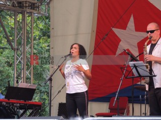 fiesta de solidaridad 2022 | Twin Aguasdelrio / R-mediabase | <a href=/confor2/?bld=67540&t=d&pst=67524&aid=603&dc=1620&i1=Twin%20Aguasdelrio%20/%20R-mediabase><strong>Download Bild 67540...</strong></a> |