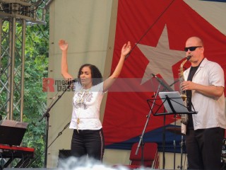 fiesta de solidaridad 2022 | Twin Aguasdelrio / R-mediabase | <a href=/confor2/?bld=67551&t=d&pst=67524&aid=603&dc=1620&i1=Twin%20Aguasdelrio%20/%20R-mediabase><strong>Download Bild 67551...</strong></a> |