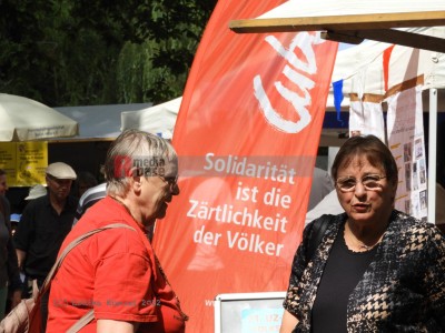 fiesta de solidaridad 2022 <i>Bild 67578 Editha Künzel</i><br><a href=/email-download/?bld=67578><strong>DirektDownload</strong></a>